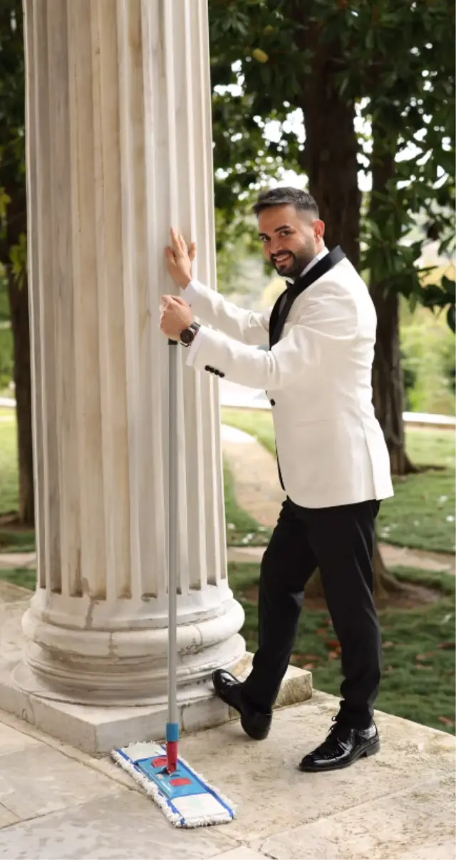 Kadir Ezildi'nin fotoğrafı yakıldığı iddiası