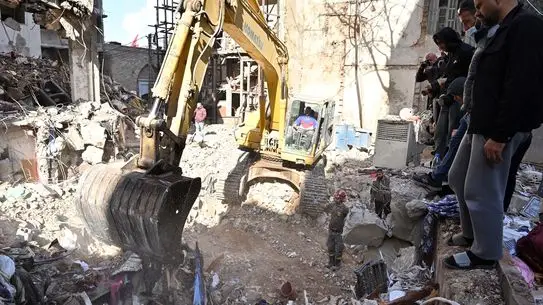 Beyrut'ta Aile Kayıpları: Kardeşinin Durumu İçin Umut Bekleyen Aile