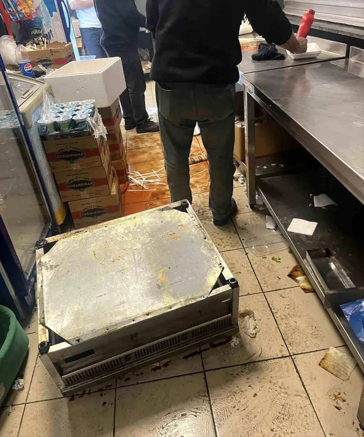 Galatasaray'dan Açıklama: Tribündeki Büfeler Kapalı Değil