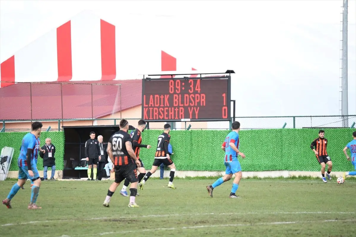 Ladik Belediyespor, Kırşehir Yetişen Yıldızlar'ı Dar Skorla Geçti