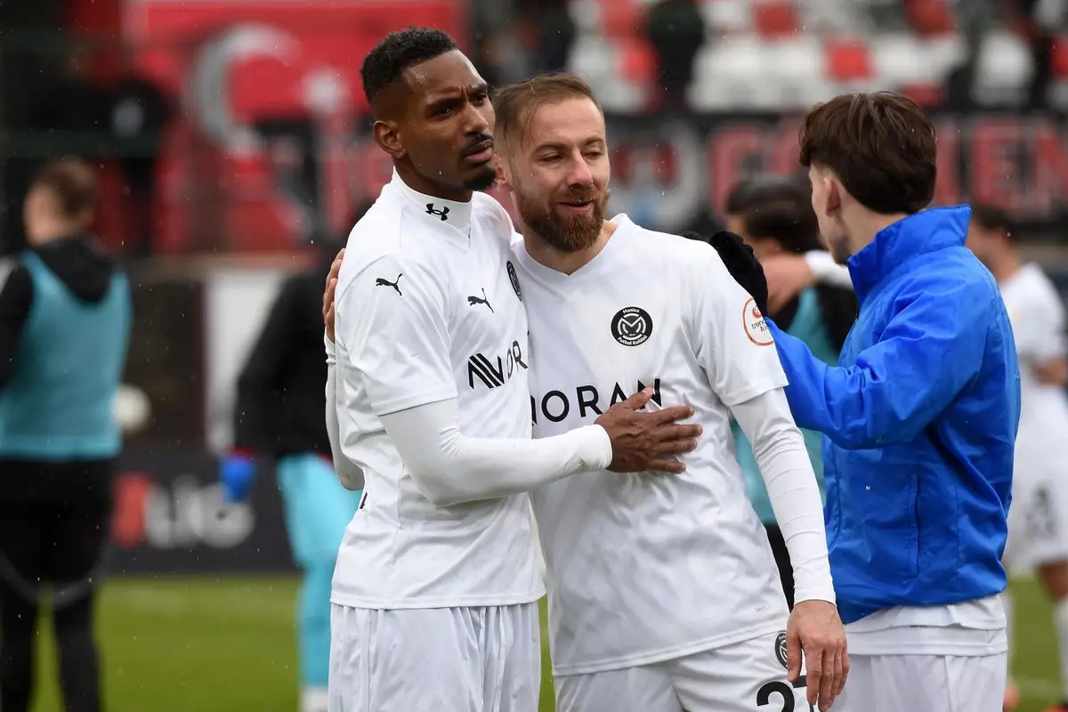 Manisa FK, Vanspor'u 1-0 Yenerek Play‑Off Umudunu Güçlendirdi