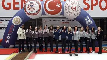 2025-2026 Yeşilay Curling Süper Lig Finali Erzurum’da Coştu: Kadınlarda TEİAŞ, Erkeklerde Akademi Şampiyon