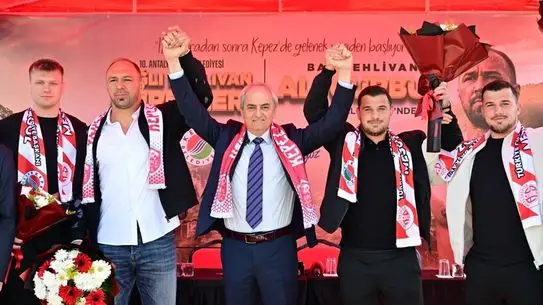 Ali Gürbüz, Kepez Belediyespor’a 4. Kez Başpehlivanlık Sözleşmesi İmzaladı