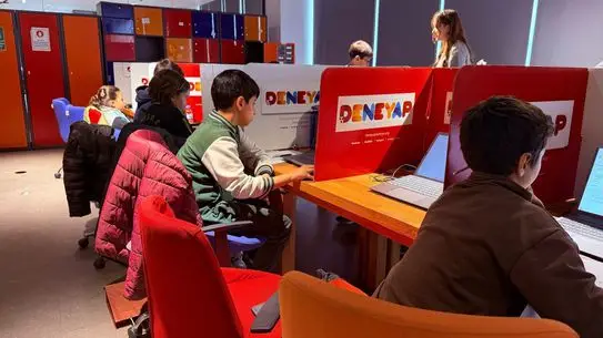 DENEYAP’ın 2026 E‑Sınavı Başladı: 182.800 Öğrenci Dijital Teste Katılıyor