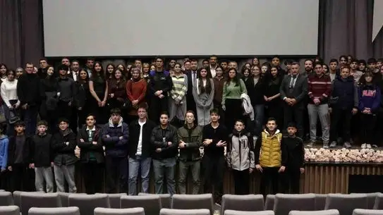 İsparta’da Uzay Tutkusu: Tuva Cihangir Atasever Öğrencilerle Buluştu