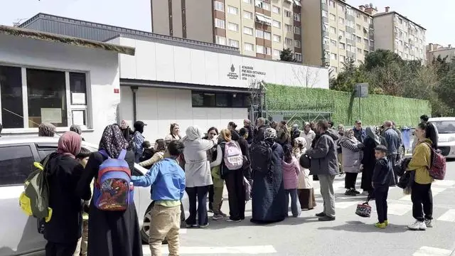 Hastaneye kaldırılan öğrenciler