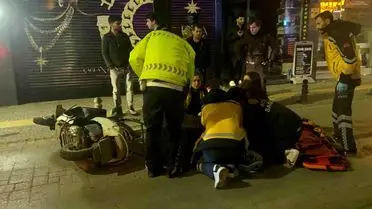 Sinop’ta Motosiklet Çarpışması: İki Sürücü Hastaneye Kaldırıldı