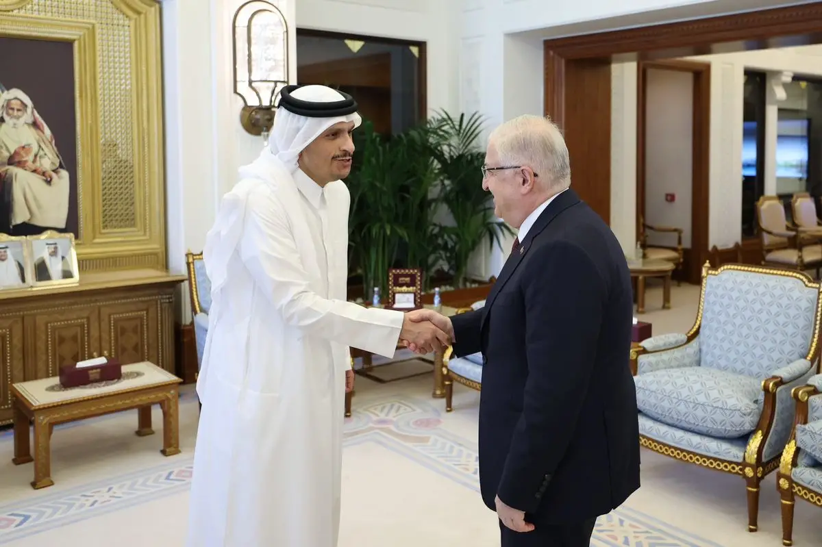 Yaşar Güler ve Şeyh Tamim Doha'da