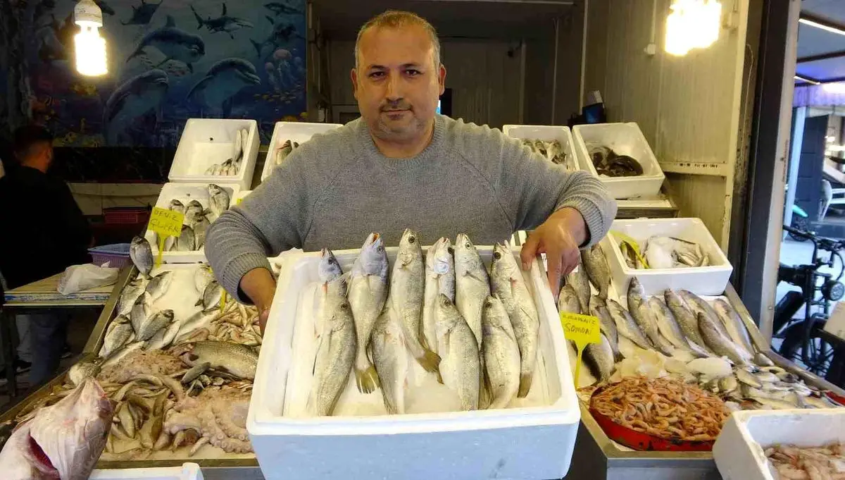 Balıkçılar Av Yasağına Hazırlıkta: Tekne Bakımı ve Fiyat Artışı Beklentileri