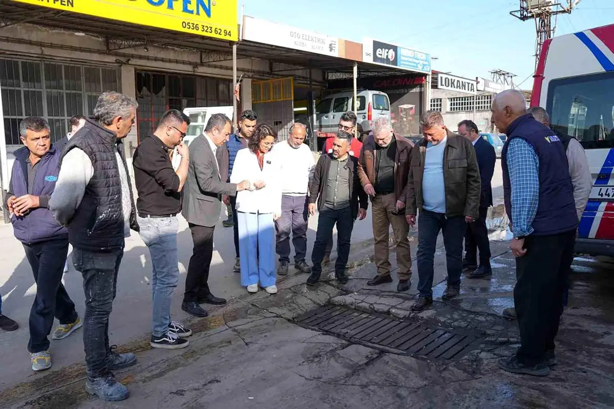 Menteşe Belediye Başkanı Köksal Aras'tan Sanayi Esnafına Çevre Temizliği ve Altyapı Çözümü