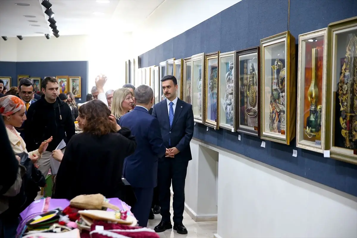 Diyarbakır’da Sanatla Umut Dolu Bir Sergi Açıldı