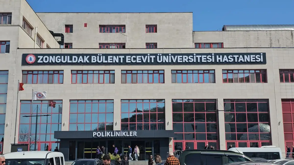 Zonguldak’ta 14 Yaşındaki Çocukta Menenjit Şüphesi: 4 Gün Geç Kalan Tanı ve Acil Müdahale