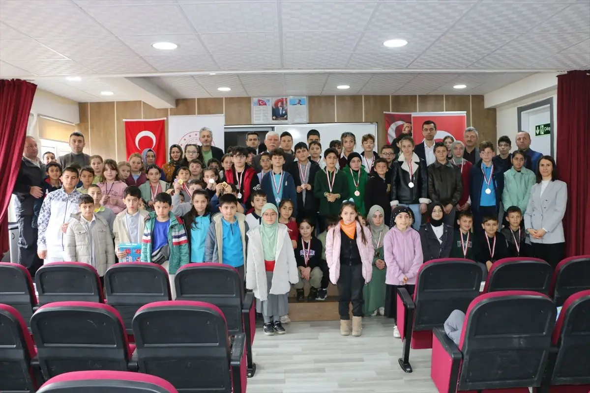 Of'ta 11. Akıl ve Zeka Oyunları Yarışması Ödül Töreni Gerçekleştirildi