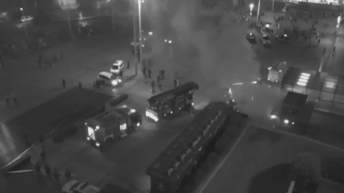 Taksim Metro İstasyonu Asansöründe Çıkan Yangın Kontrol Altına Alındı