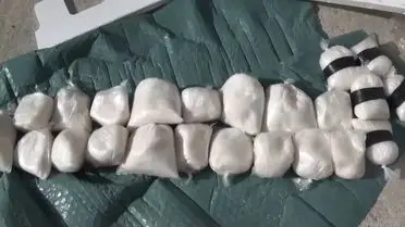 Esenyurt’ta Kargo Deposu Tarafından 28 Kg Metamfetamin Ele Geçirildi