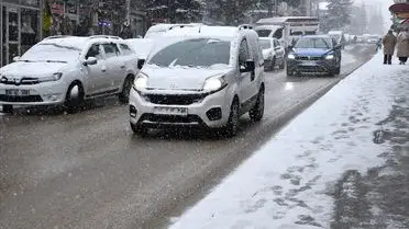 Sarıkamış’ta Yoğun Kar Yağışı Şehri Buz Gibi Kapladı