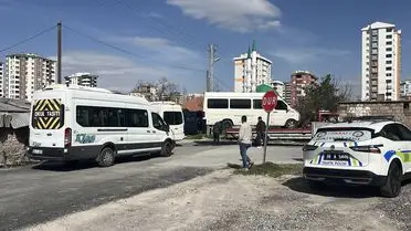 Kayseri'de İki Minibüs Çarpıştı: 8 Kişi Yaralandı