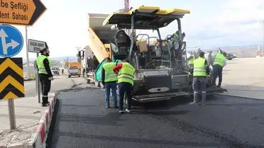 Siirt’te 25 km Yeni Yol ve 50 Bin Ton Asfalt Projesi Hayata Geçti