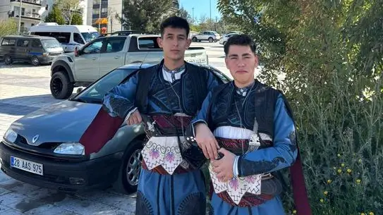 Kale Lisesi Öğrencileri İzmir Halk Oyunları Yarışmasında Büyük Başarı Elde Etti