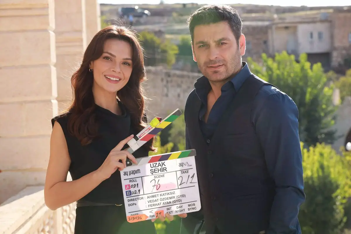 Uzak Şehir'in Reytingleri Düşerken İzleyiciler Neden Tepkili?