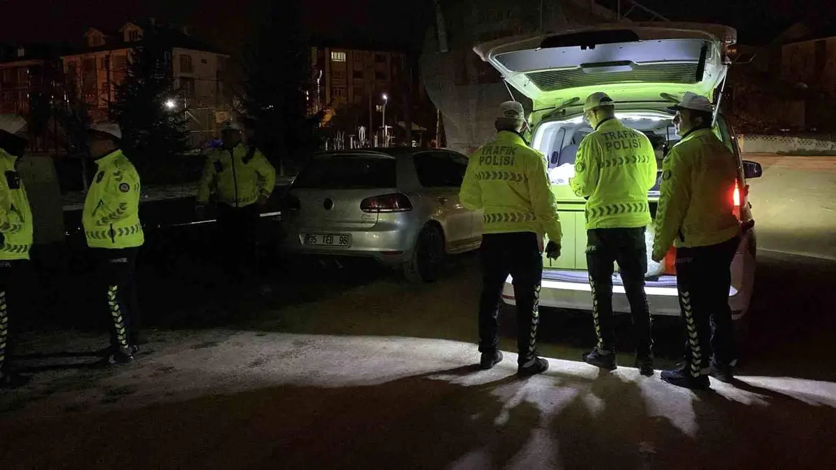 Bolu’da abartı egzozlu araç