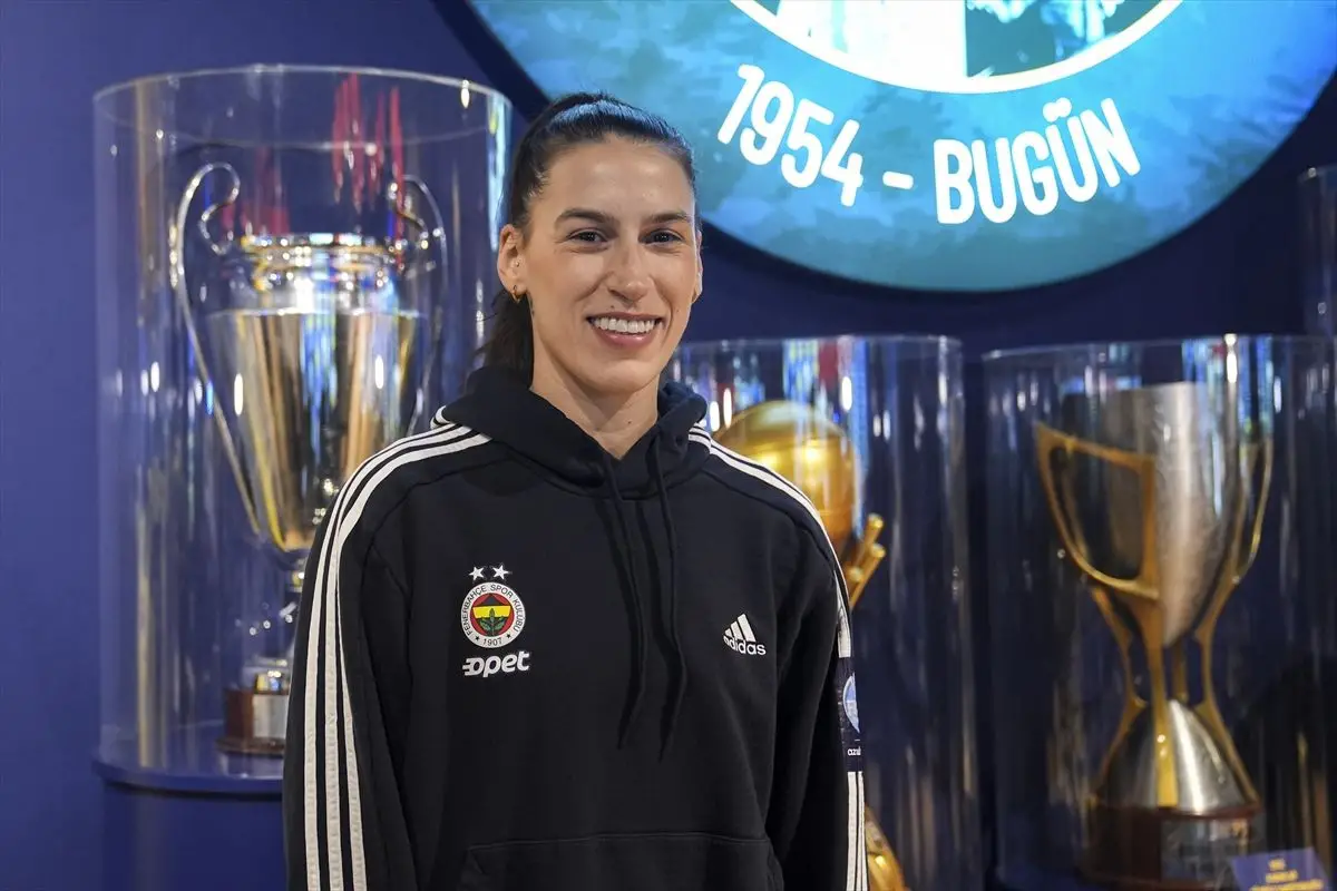 Fenerbahçe Kadın Basketbol Takımı Şampiyonluk Yolunda: Sevgi Uzun'un Hazırlıkları