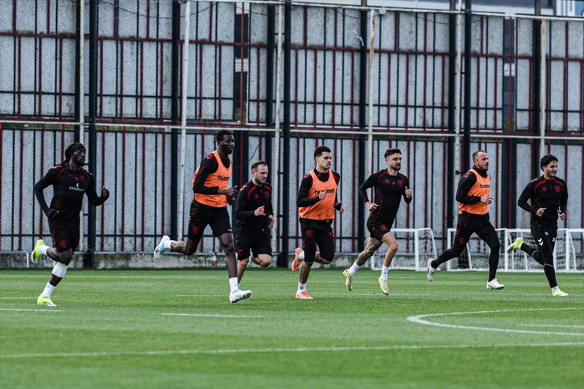Samsunspor antrenman sahasında