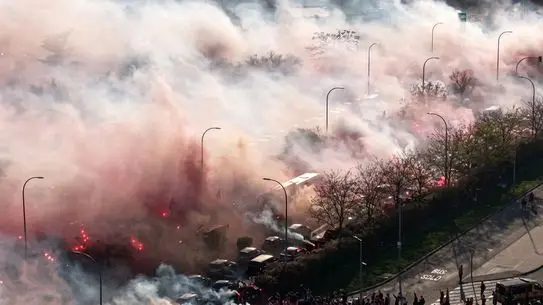 Atletico Madrid Taraftarları Barcelona Maçına Coşkulu Karşılama Şöleni Düzenledi