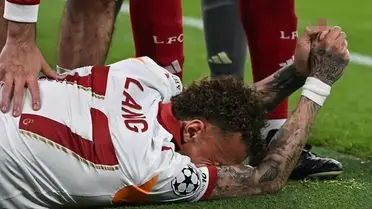 Liverpool, Noa Lang'ın Kırık Parmak Krizine Hızlı Çözüm Getirdi: Reklam Panoları Değiştirildi