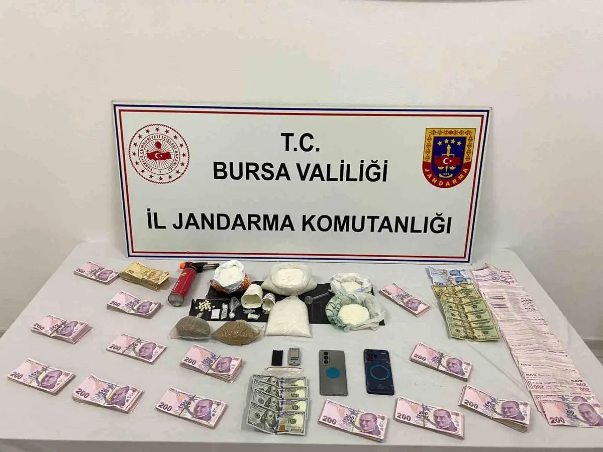 Bursa Yıldırım'da Jandarma Uyuşturucu Operasyonu: 2 Şüpheli Tutuklandı