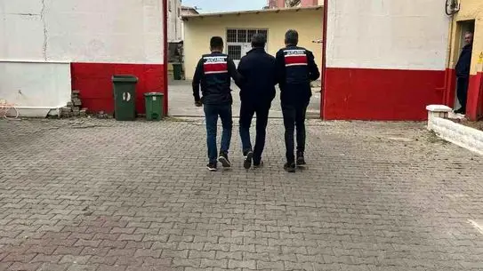 Efeler'de Jandarma Operasyonu Sonucu FETÖ Üyesi Tutuklandı