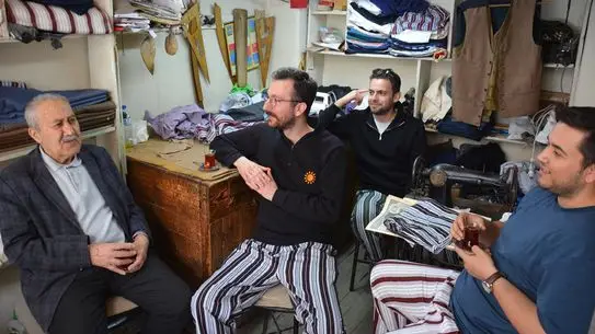 Demirci’nin Çizgili Pijama Geleneği 60 Yıldır Yaşatılıyor