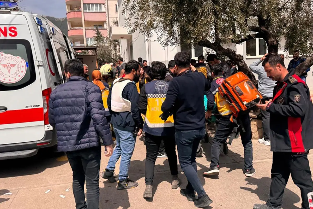 Kahramanmaraş'ta Okul Saldırısının Ardından Anne Gözaltına Alındı: Aile Bağlantıları Ortaya Çıktı