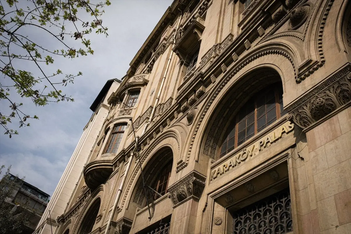 KÜME Vakfı, Karaköy Palas'ı Sanat ve Kültür Merkezi Olarak Yeniden Hayata Döndürdü