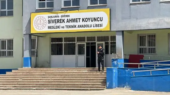 Siverek'te Okul Saldırısı: Av Tüfeğiyle Gelen Saldırgan 16 Kişiyi Yaraladı, Olay Sonunda Kendini İntihar Etti