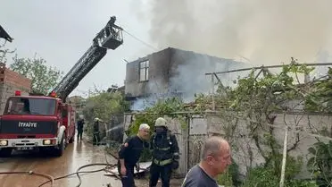 Kepez'de Ev Yangını: İki Çocuk Sağ Salim Kurtarıldı