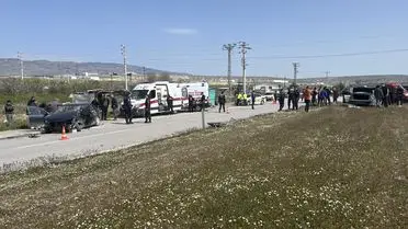 Çankırı’da İki Araç Çarpıştı: 4 Yaralı, Durumları İyi