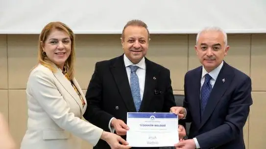 Egemen Bağış konuşması sırasında