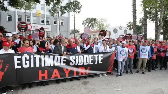 Protestoda kullanılan pankartlar