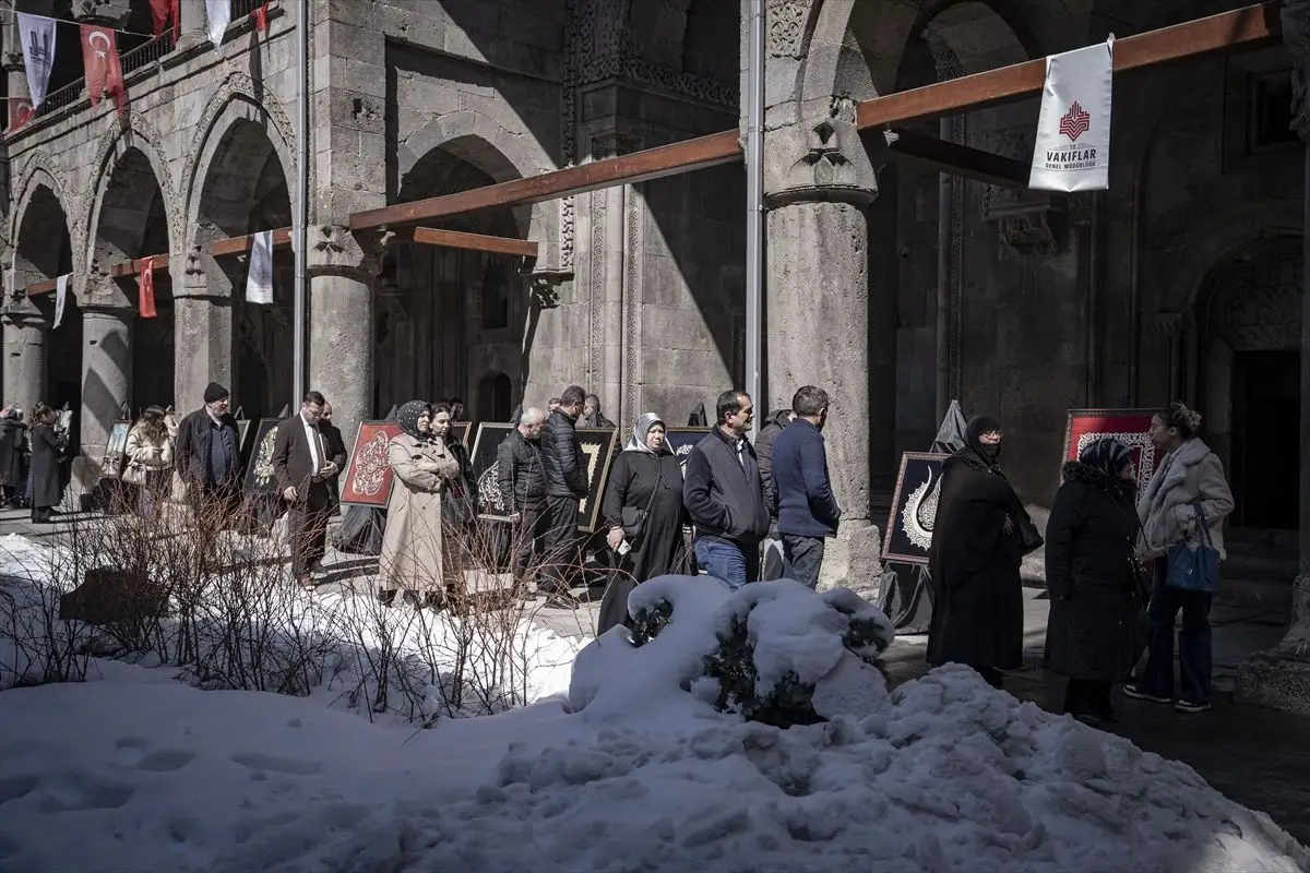 Erzurum’da Çifte Minareli Medrese’de 50. Turizm Haftası Coşkusu