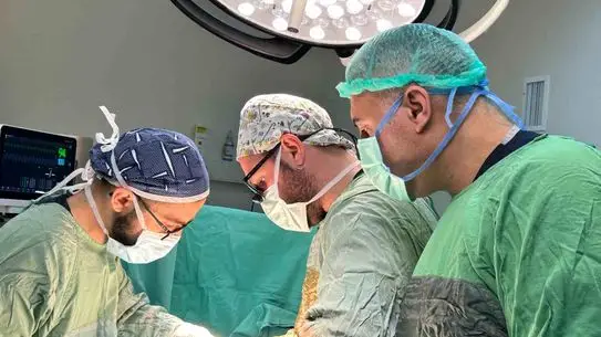 Muş'ta 17 Yaşındaki Kızın Midesi Aşırı Asitli İçecek Nedeniyle Delindi