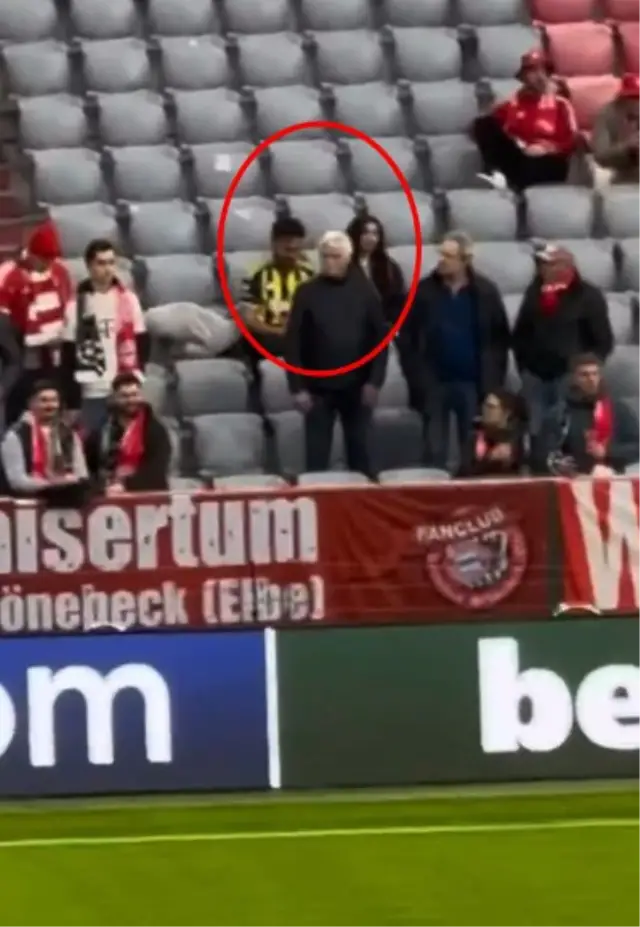 Arda Güler ve Duru Nayman tribülde