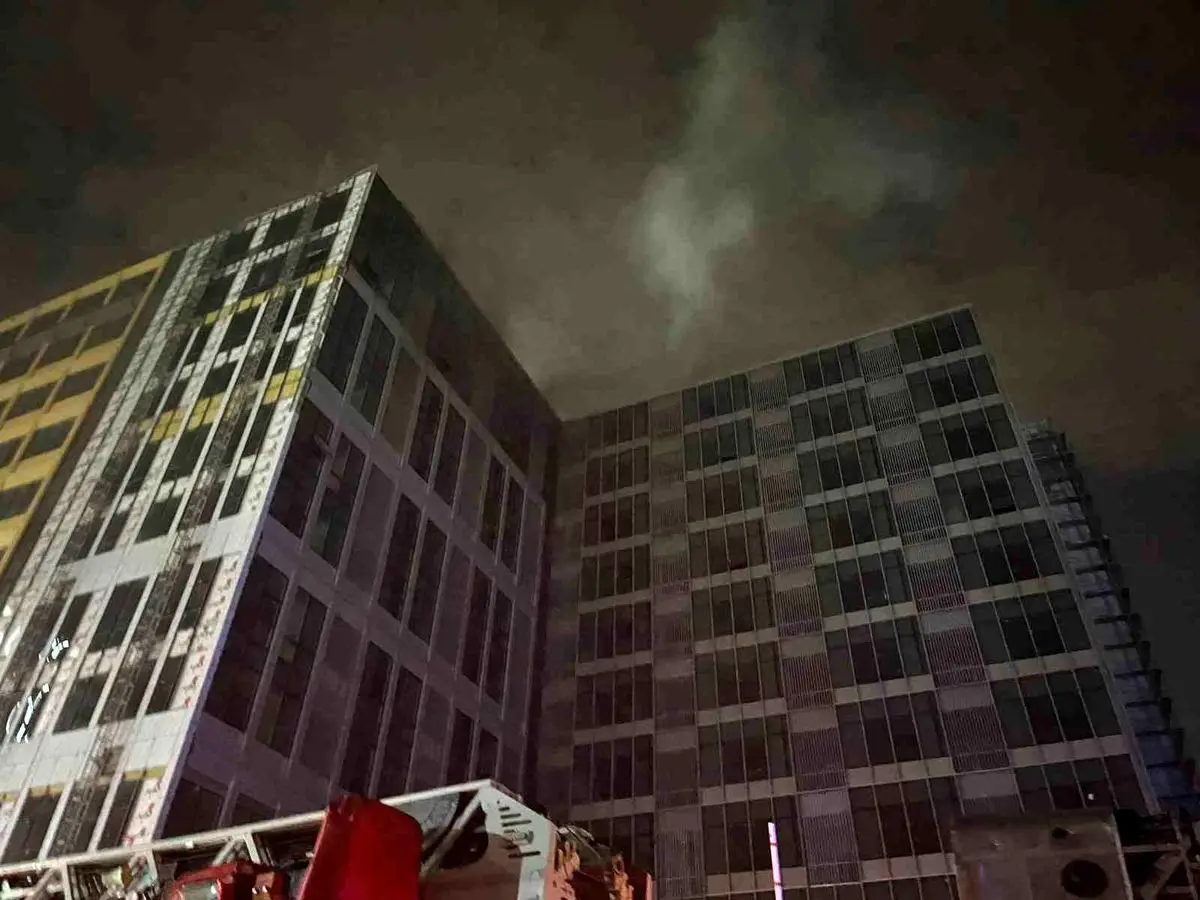 Bahçelievler'de inşaat yangını