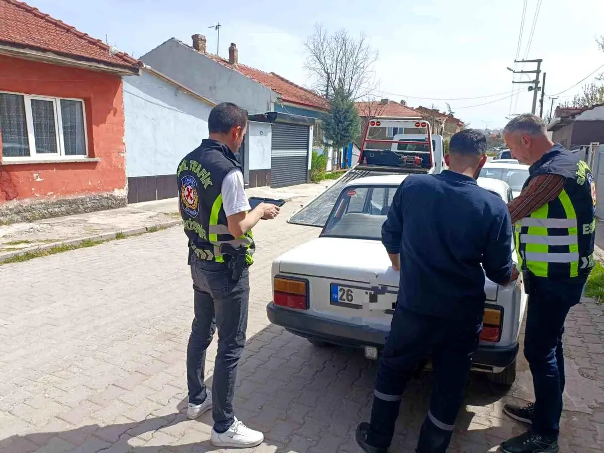 Eskişehir'de Drift Yapan Sürücüye 340 Bin TL Ceza ve 60 Gün Araç Men Edildi
