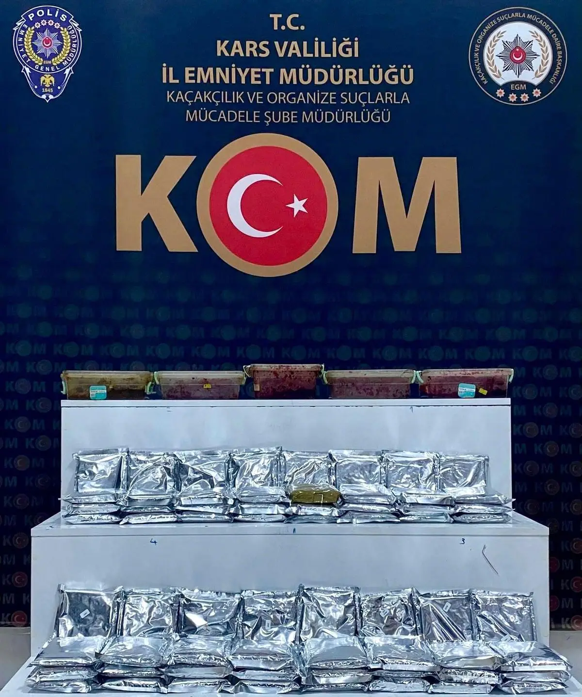 Kars'ta Büyük Kaçakçılık Operasyonu: 137 Bin Makaron ve 119 Kilo Tütün Ele Geçirildi