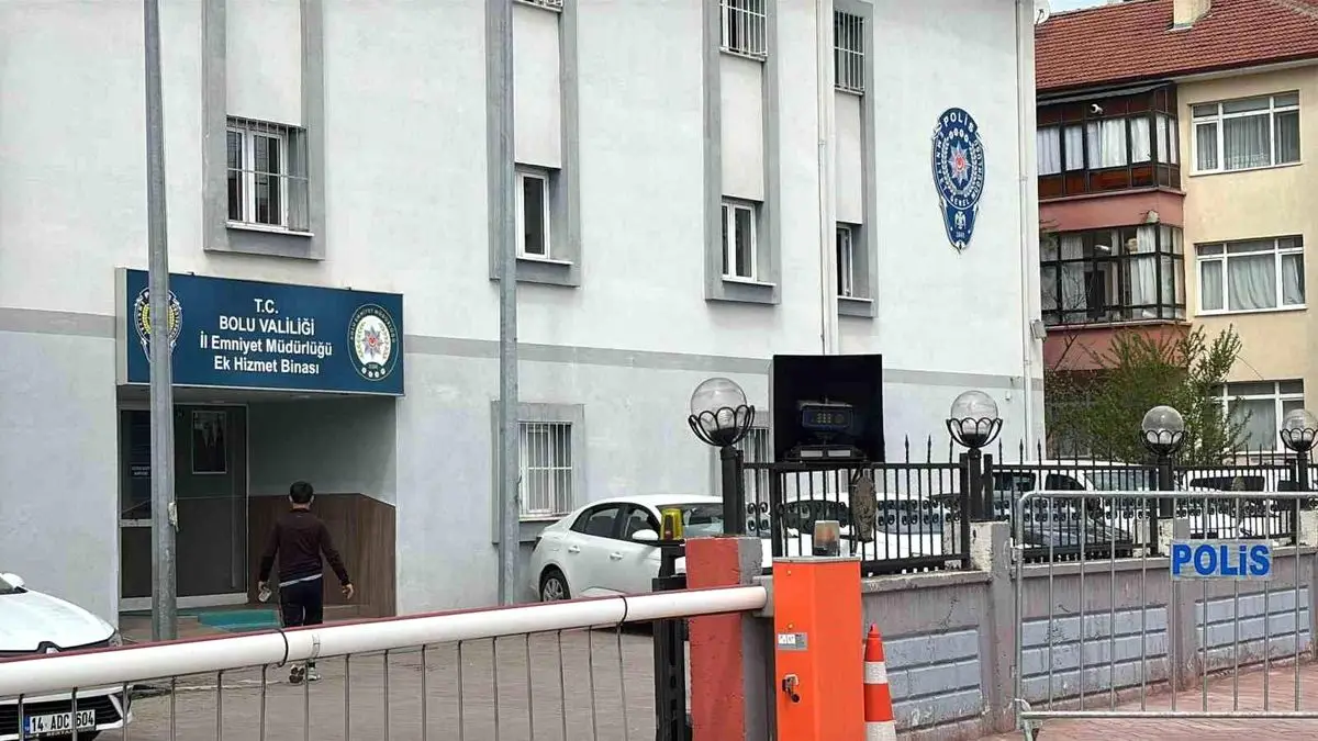 Bolu’da 13 Yaşındaki Öğrenci Okul Saldırısı Tehdidi Nedeniyle Gözaltına Alındı