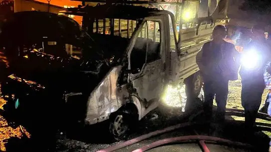 Alaca’da Park Halindeki Kamyonette Çıkan Yangın Ev ve Garaja Sıçradı