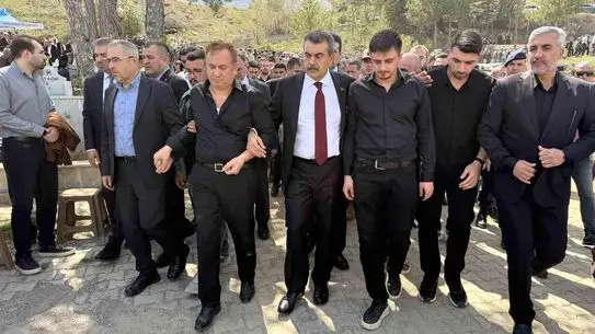 Ayla Kara’nın Eşi Ramazan’dan Duygusal Açıklama: “Gurur Duyuyorum, Ev İnşa Etmek İstiyorduk”