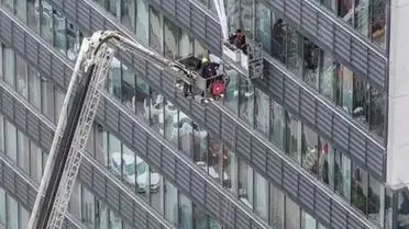 Bursa'da 22 Katlı Hastanede Asansör Arızası: İki İşçi 52 Metre Yükseklikte Mahsur Kaldı