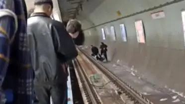 Kadıköy Metro İstasyonunda Kurtarma Operasyonu: Bir Hayat Tekrar Korumaya Alındı